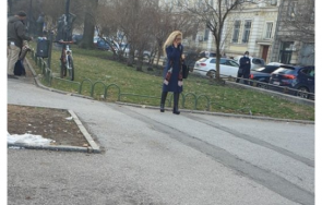 иванчева домашен арест подсъдимата бивша кметица изловена разходка центъра софия снимки