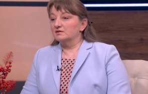 социалният министър деница сачева масовата ваксинация подкрепата държавата пострадалите кризата бих определила масовата имунизация грешка