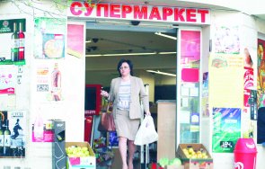 шамар корнелия мъглиж беше пръв