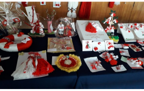 пернишки деца подаряват 120 собственоръчно изработени мартеници медици