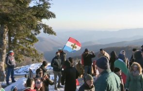 стотици тръгнаха връх шипка въпреки отменените празненства