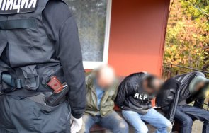 задържаха трафиканти мигранти