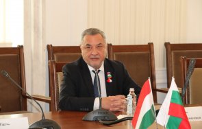 българите унгария връчиха валери симеонов високото отличие общността наградата март снимки