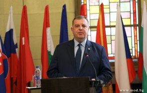 каракачанов разкри предизвикателствата въоръжените сили