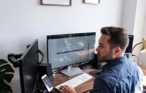 служители нап агенти цру