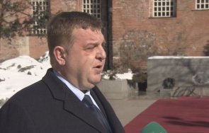 март вицепремиерът министър отбраната красимир каракачанов