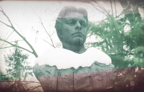 американското посолство уникален поздрав март видео