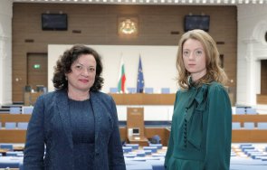 милена дамянова ивелина василева започват инициатива яко еко училище дома