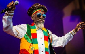 почина реге легендата бъни уейлър