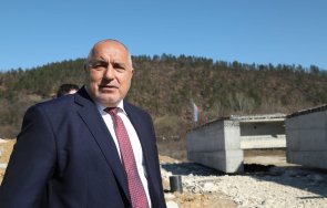 първо пик борисов подари сакото работник хемус видео снимки