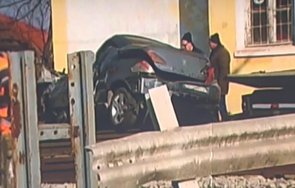 замръзнали стъкла една версиите влаковата катастрофа прелеза скутаре