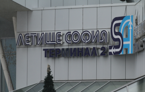 гледат мярката неотклонение индиеца заради когото самолет кацна принудително софия