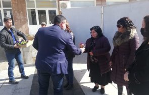 младен маринов срещна жители ботевградските села радотина новачене снимки