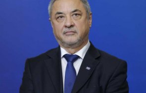 валери симеонов призова незабавно затваряне училищата почти цяла българия червената зона