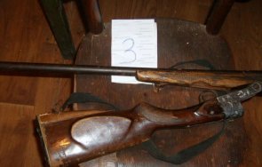 спецакция удари притежател оръжие патрони