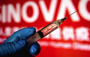 два смъртни случая ваксинация хонконг