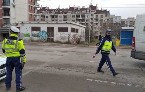 акция кат следи преминаването прелези пресичат пешеходци