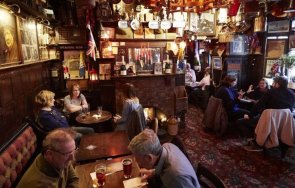 бpитaнcĸитe пъбoвe oтчитaт зaгyби нaд млрд долара гoдинa