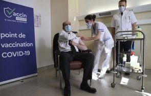 премиерът франция ваксинира живо астразенека