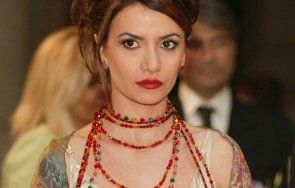 инджи перла бори насилиено жени видео