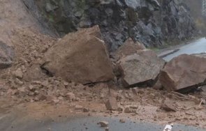 ново свлачище искърското дефиле затвори пътя своге ребърково