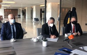 знакови лица туризма валери симеонов познаваме друг такъв политик изпълни обещал четири години снимки