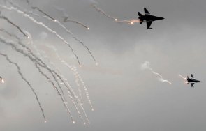 два тайвански изтребителя сблъскаха въздуха