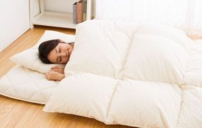 причини спите пода японците