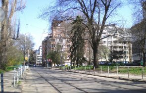 заможните българи купуват къщи вместо яхти