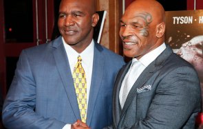 битката титаните тайсън холифийлд излизат мач милиона долара