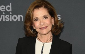 почина американската актриса джесика уолтър