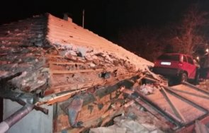 къщата приземилия автомобил покрива буковец оказа футболен рефер