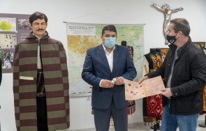 кандидатът герб сдс хасково стефан димитров възкреси славното минало форматна фигура капитан петко войвода