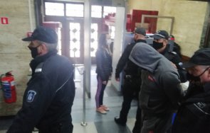 подпалвачът осем таксита пловдив оказа служител голяма охранителна фирма