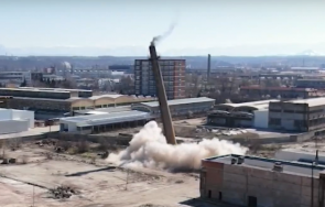 събориха взрив метров комин монтана