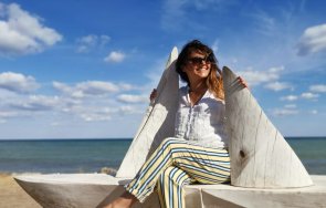 Петя Пипи Дикова