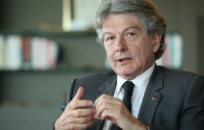 еврокомисарят тиери бретон вижда светлина края тунела