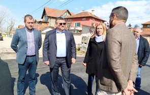 младен маринов започва ремонтът пътя мусачево елин пелин снимки