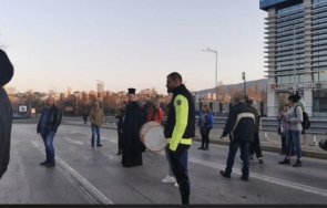 дионисий майките заплашват централата герб преместим борисов синода моргата знаете април правим