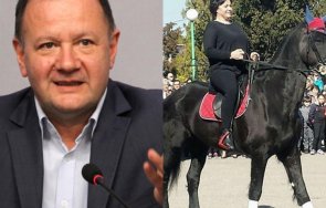 михаил миков парещ коментар конят стигна реката коня разбра