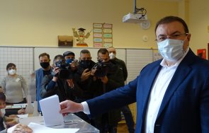 проф костадин ангелов велико търново гласувах здравето спокойствието хората снимки