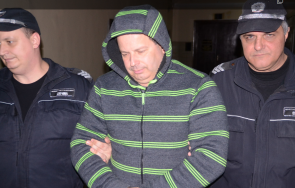години затвора митничар задигнал 464 бона свиленград