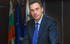 изграждат паметник медиците загубили битката covid бургас