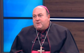 монсеньор румен станев вярата бог медицината вървят ръка ръка помагат пандемията