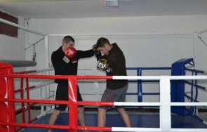 нова придобивка монтираха ринг бойни изкуства националния военен университет