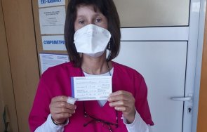 огромна трагедия covid погуби старша медицинска сестра пазарджик ваксинация пфайзер– имала автоимунно заболяване