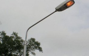 втори път бургас отрязаха кабелите улични стълбове