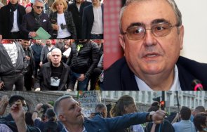 политологът огнян минчев време покажете можете управлявате освен подмокряте дуварите институциите цапате развалени яйца