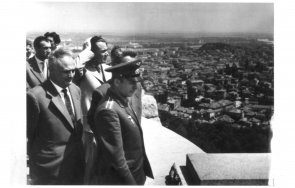 пловдив посрещна първия космонавт гагарин автентични снимки