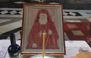 дядо серафим отслужи панихида неврокопския митрополит пимен